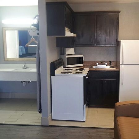 Paris Inn And Suites Екстериор снимка