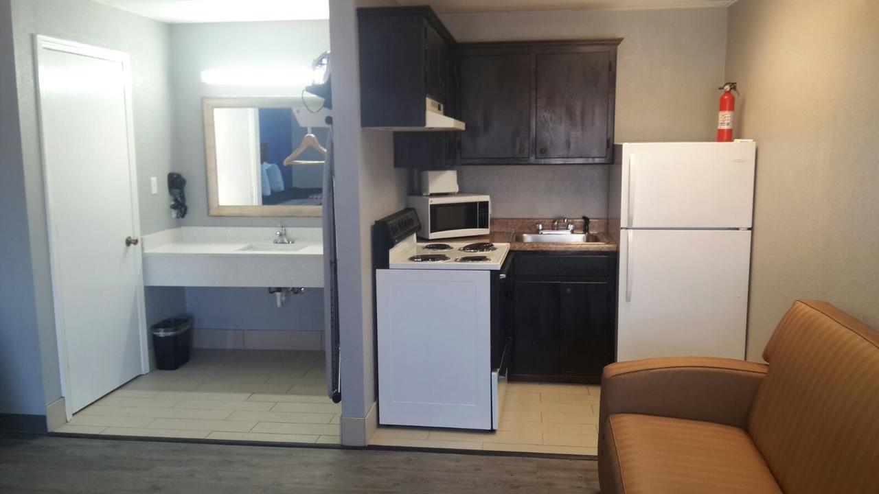 Paris Inn And Suites Екстериор снимка