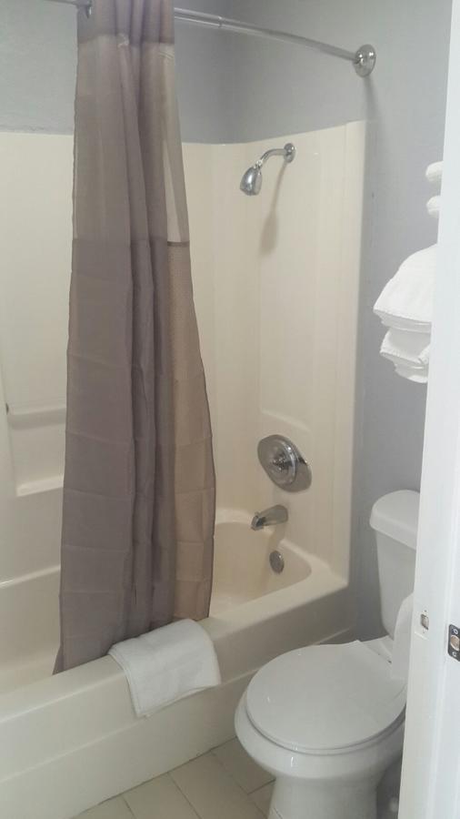 Paris Inn And Suites Екстериор снимка